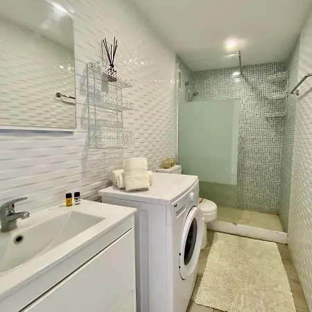 Chipegue Hill Ocean View Apartment